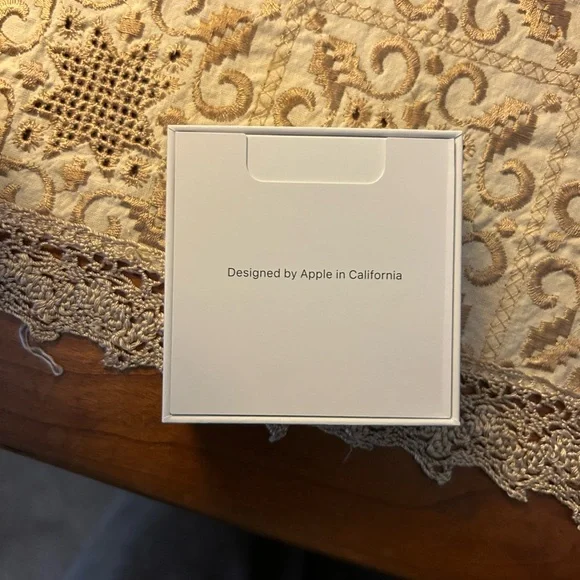 Apple AirPods 4